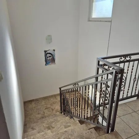 Pansion Speranza 게스트하우스 2*